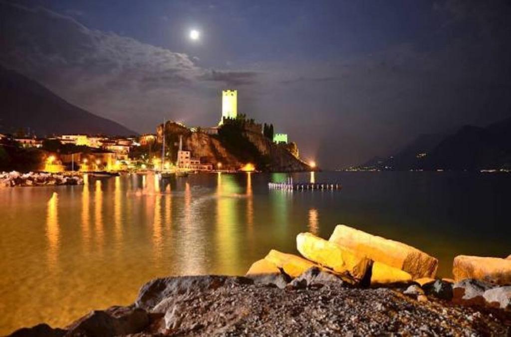 Apartments Manga Rosa Malcesine Exteriér fotografie